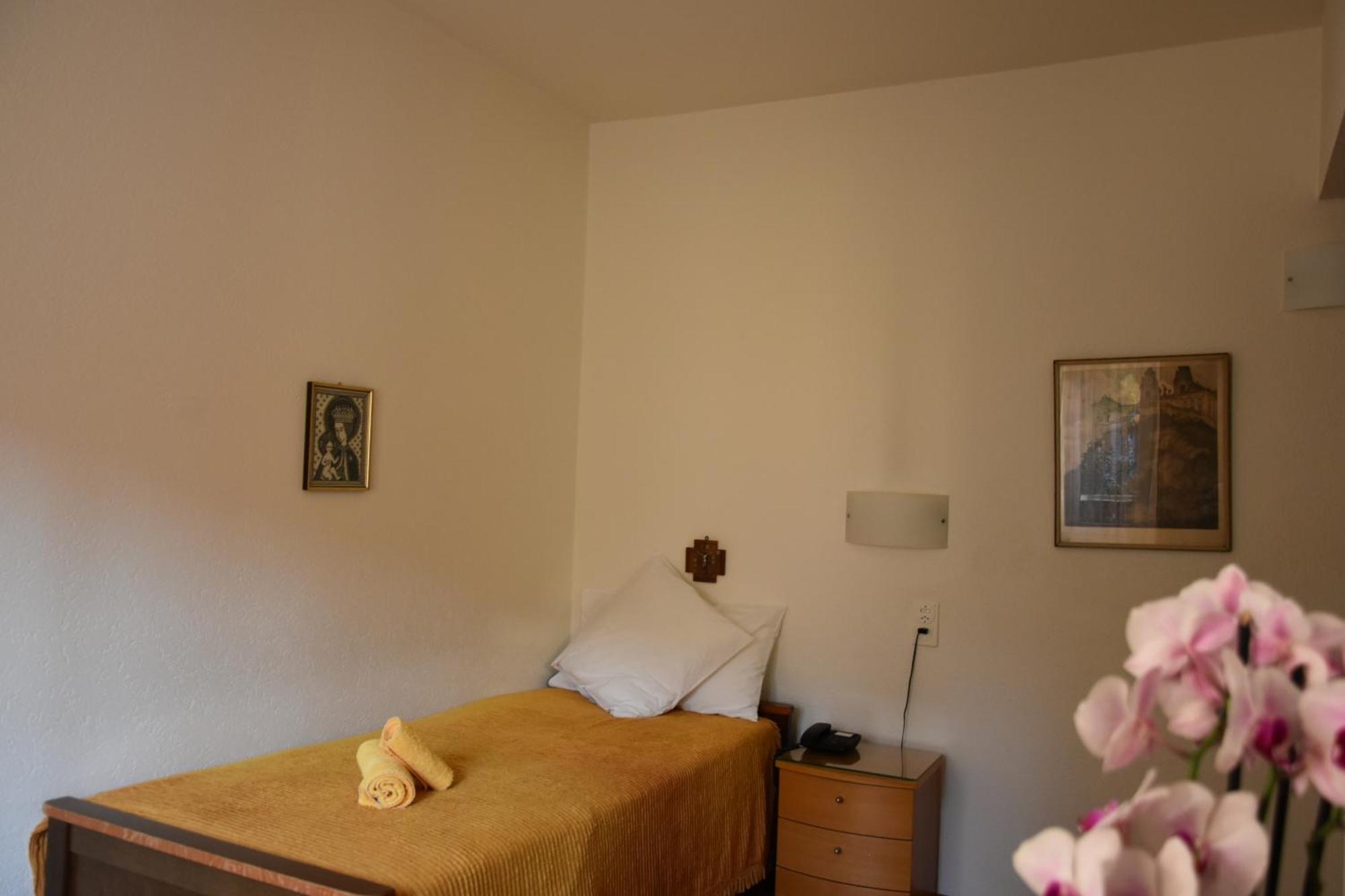 Casa Santa Birgitta Hotel Лугано Екстериор снимка